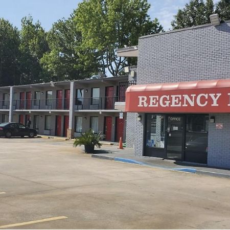 Regency Inn Riverdale Exterior photo